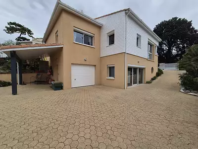 Maison, 230 m²