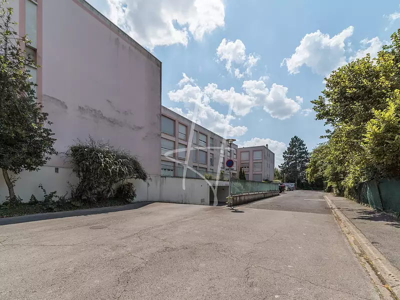 Parking, 12 m²