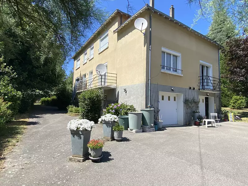 Maison, 225 m²