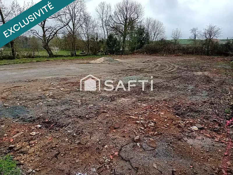 Terrain, 1 370 m²