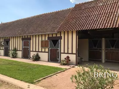 Maison, 215 m²