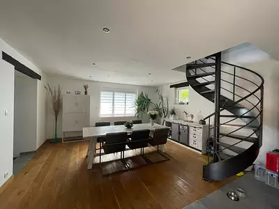 Maison, 220 m²