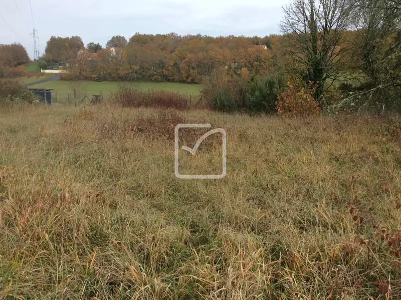 Terrain, 1 300 m²