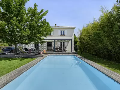 Maison, 176 m²