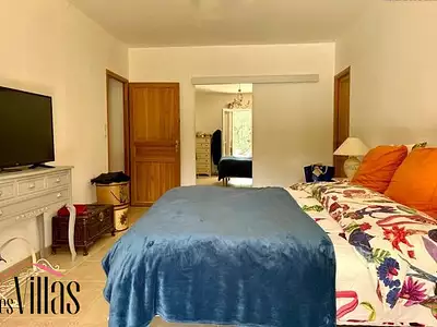 Maison, 261 m²