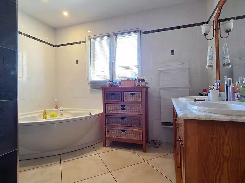 Maison, 155 m²
