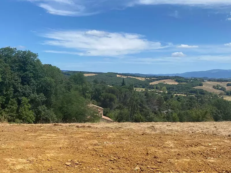 Terrain, 2 774 m²