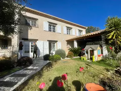 Maison, 151 m²