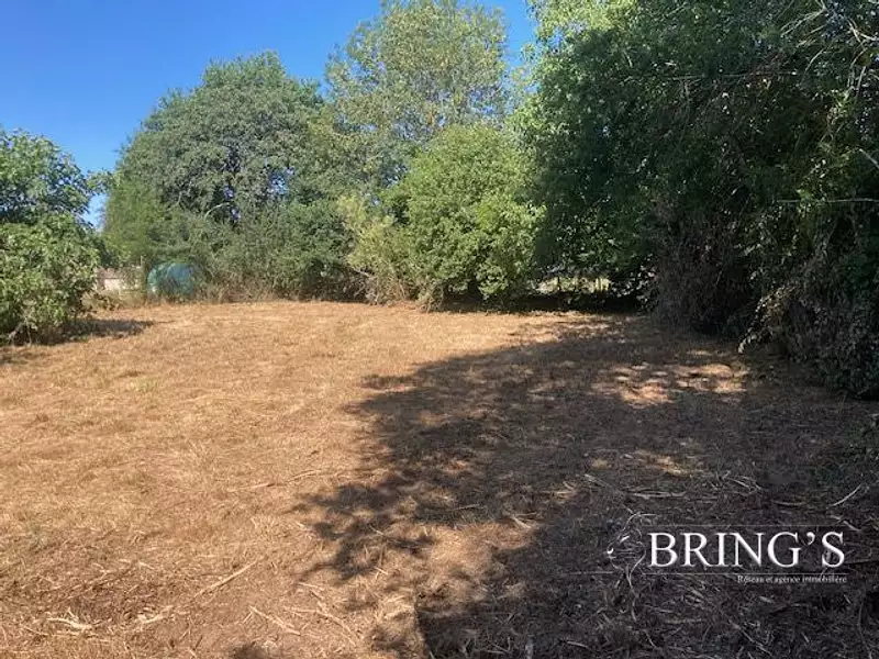 Terrain, 813 m²