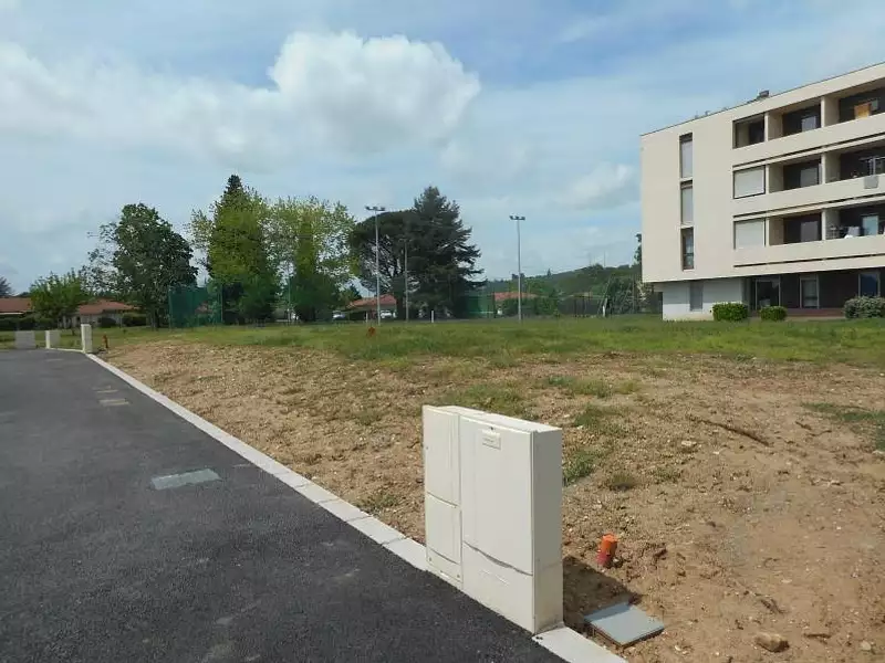 Terrain, 289 m²