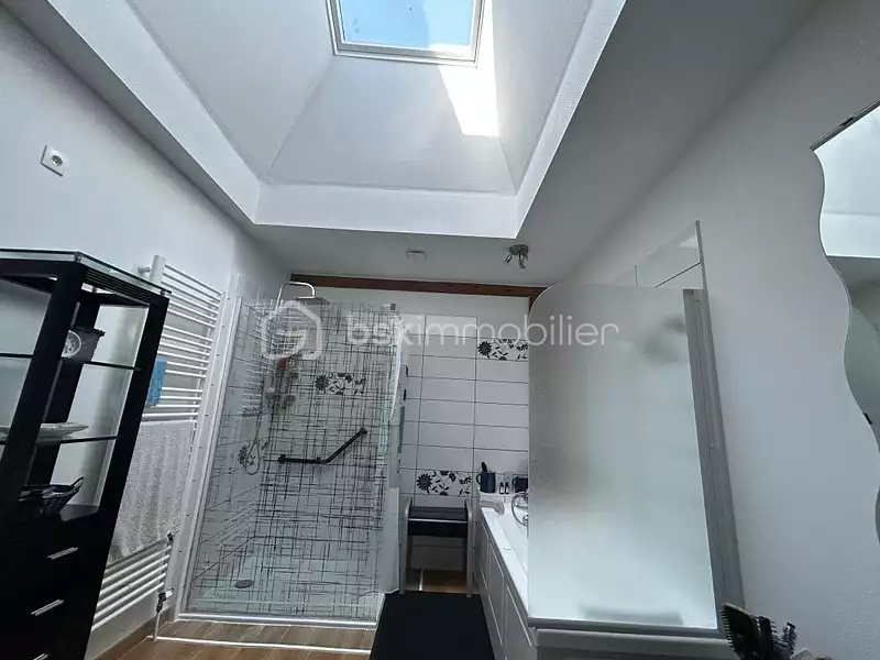 Maison, 270 m²