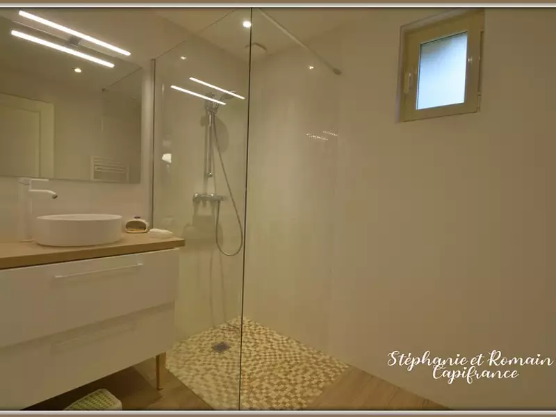 Maison, 220 m²