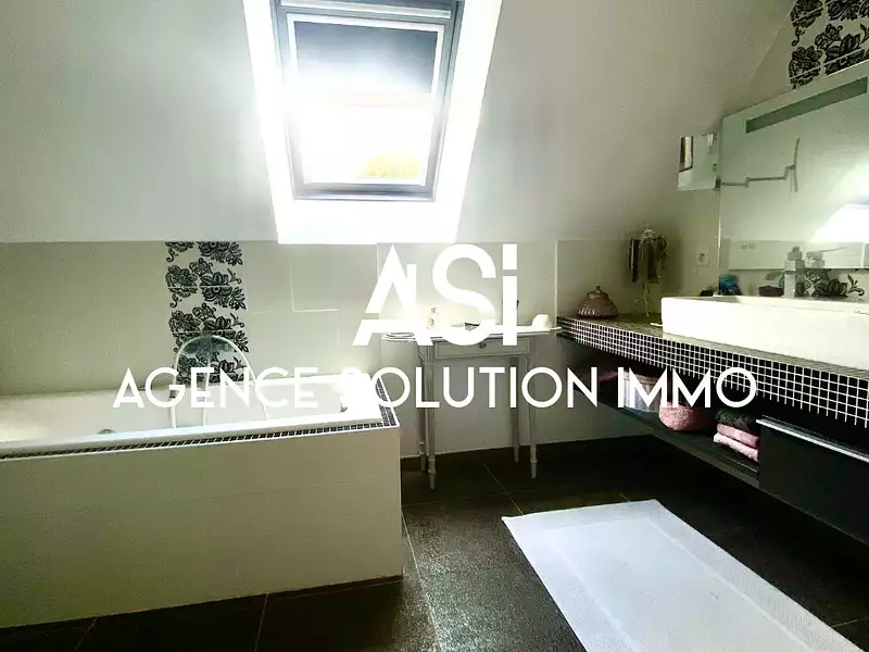 Maison, 179 m²