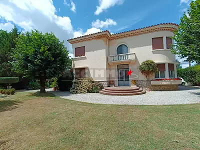 Maison, 180 m²