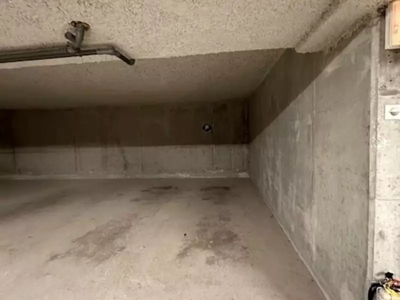 Parking, 15 m²