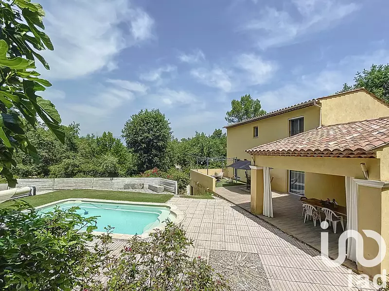 Maison, 212 m²