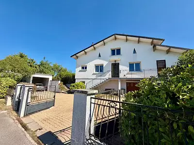 Maison, 160 m²