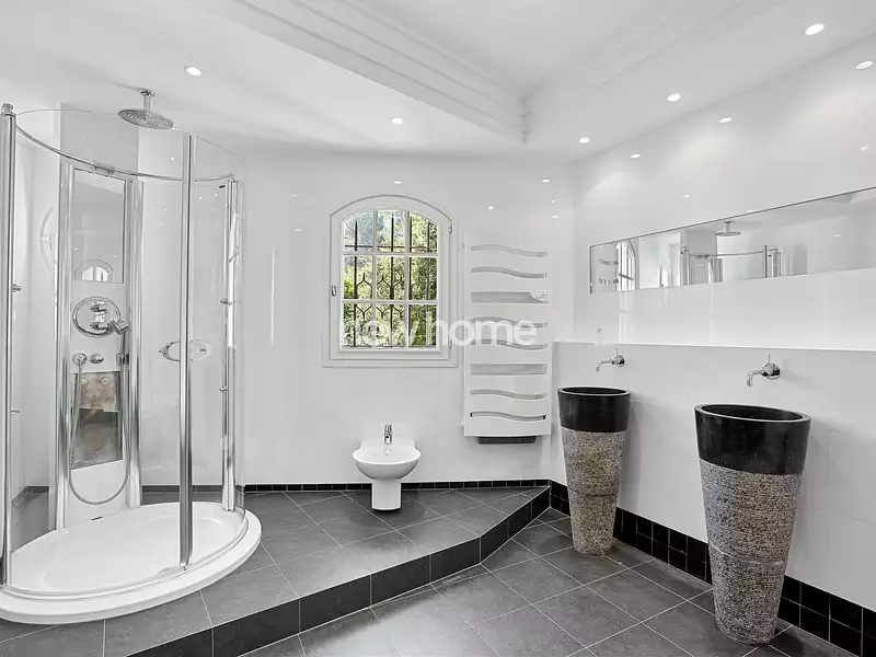Maison, 270,24 m²