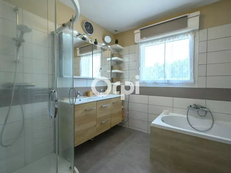 Maison, 170 m²