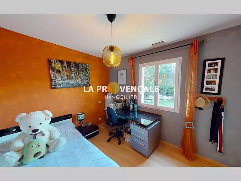 Maison, 280 m²