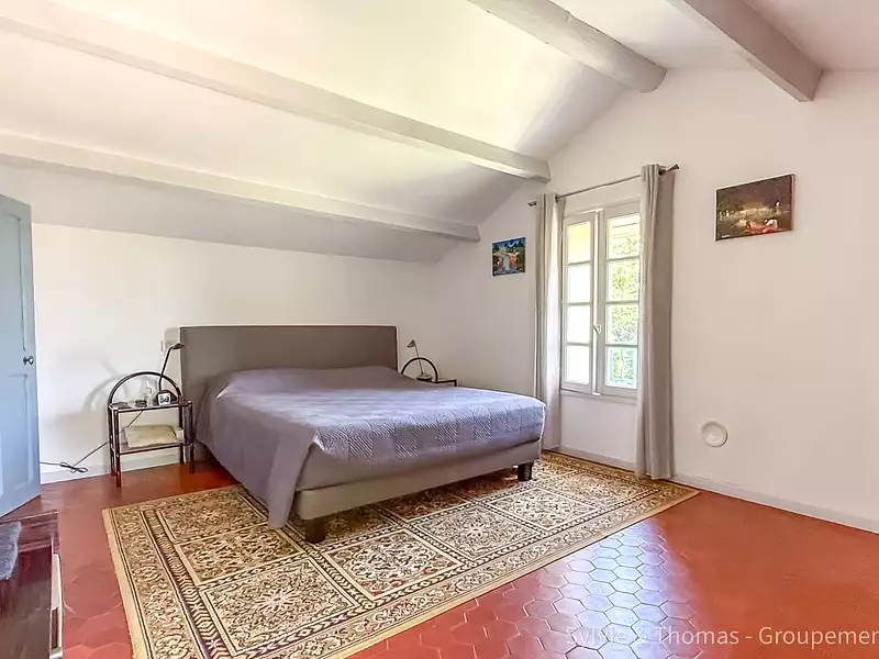 Maison, 326,6 m²