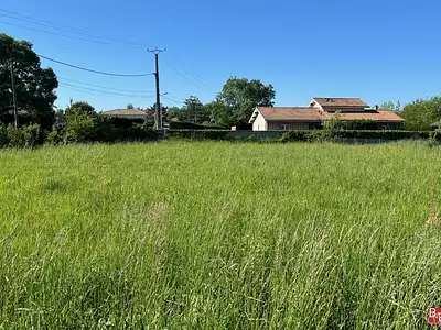 Terrain, 1 300 m²