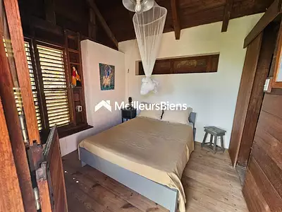 Maison, 261 m²