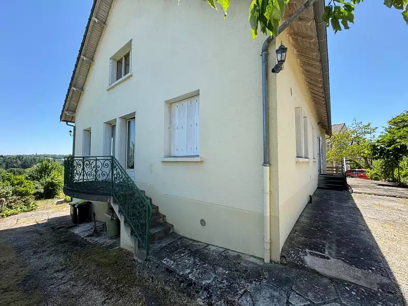 Maison, 245 m²
