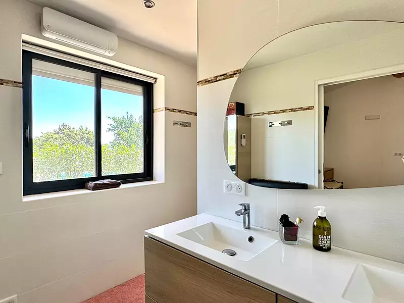 Maison, 240 m²