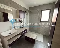 Maison, 175 m²