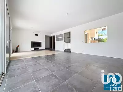Maison, 180 m²