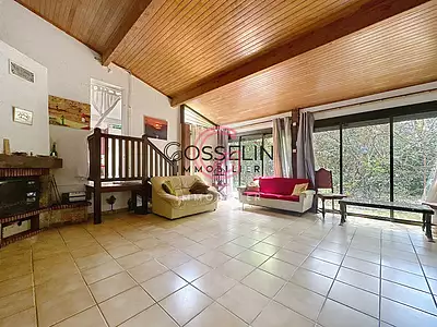 Maison, 254,39 m²