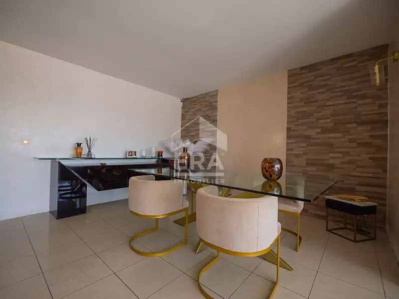 Maison, 119 m²
