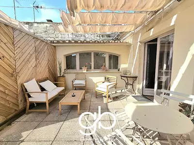 Immeuble, 300 m²