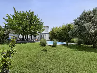 Maison, 176 m²