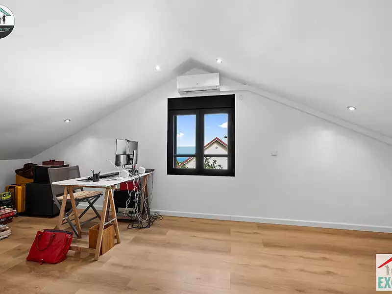 Maison, 157 m²