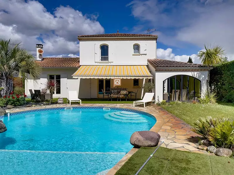 Maison, 181 m²