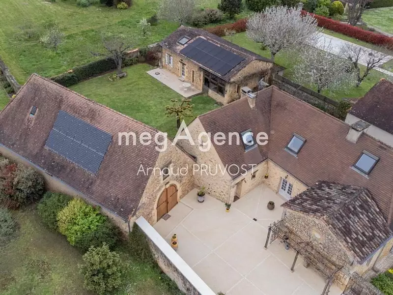 Maison, 214 m²