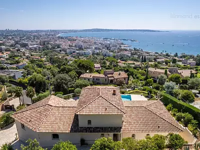 Maison, 311 m²