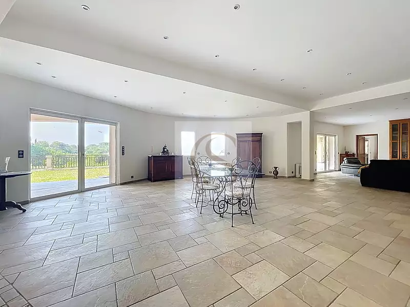 Maison, 289 m²
