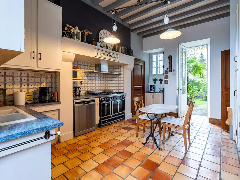 Maison, 311 m²