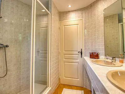 Maison, 180 m²