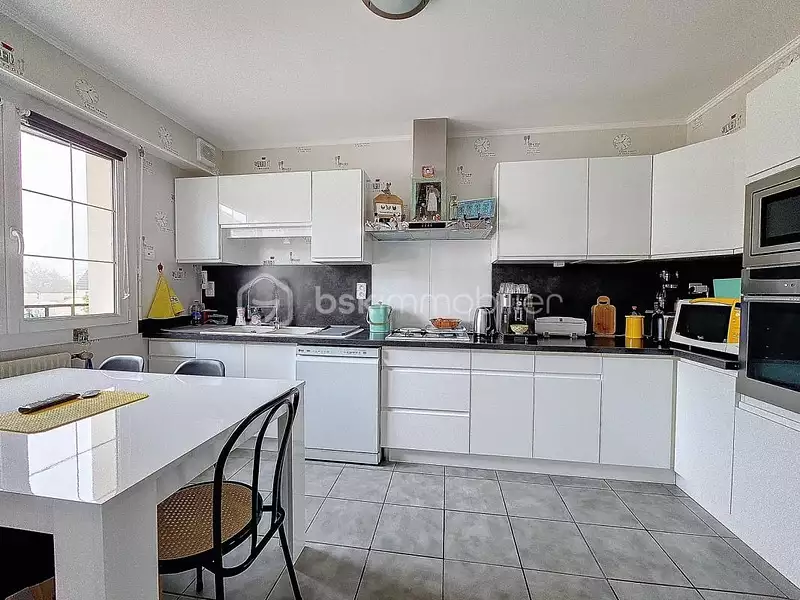 Maison, 208 m²