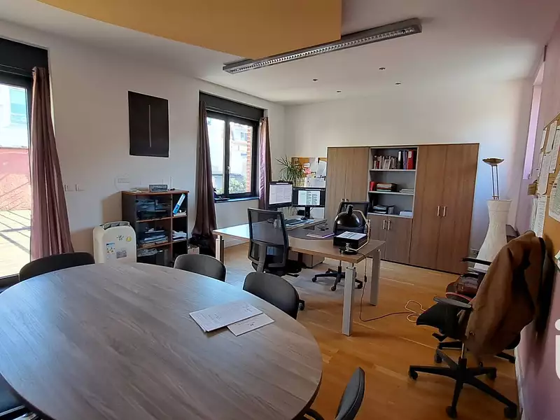 Immeuble, 643 m²