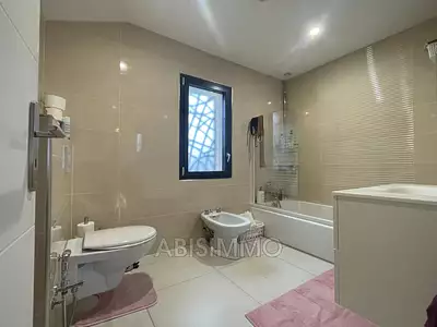 Maison, 175 m²