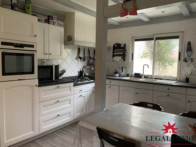 Maison, 146 m²