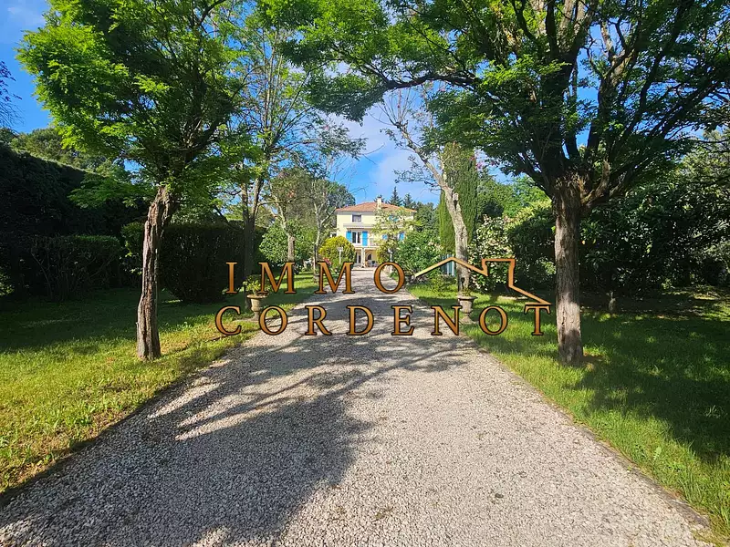 Maison, 237 m²