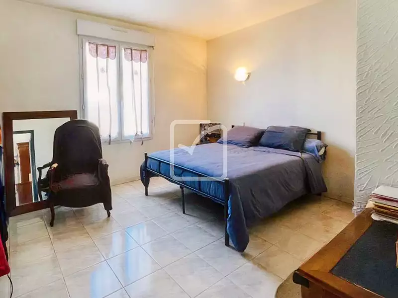 Maison, 281 m²