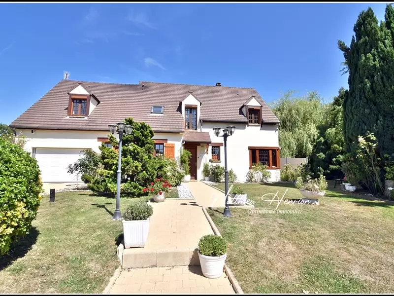 Maison, 185 m²