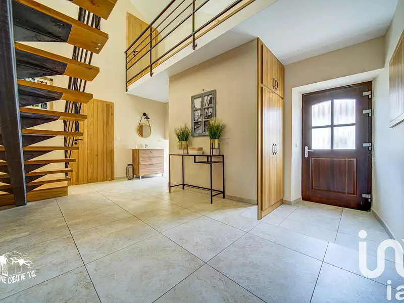 Maison, 255 m²
